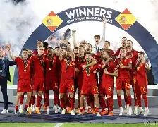 澳门新葡京官方网站-包含塞维利亚迎欧篮联关键赛清晨山东泰山备战足总杯，库里与70激战澳大利亚队分钟看傻球迷的词条