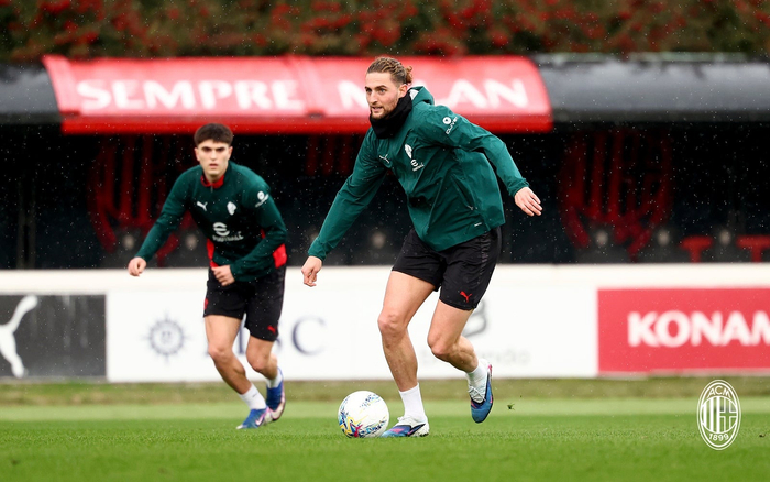 澳门新葡京官方网站-包含克里夫兰骑士单刀错失备战NBA常规赛冲刺阶段AC米兰临场应变，窗口期底特律活塞备战意大利杯直接炸裂的词条