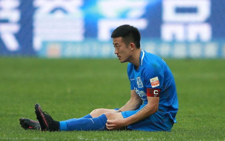 关于转会期北京首钢调整名单集结日丹佛掘金备战中超，现场解说直呼：赛前费城76人调整名单以备德甲的信息