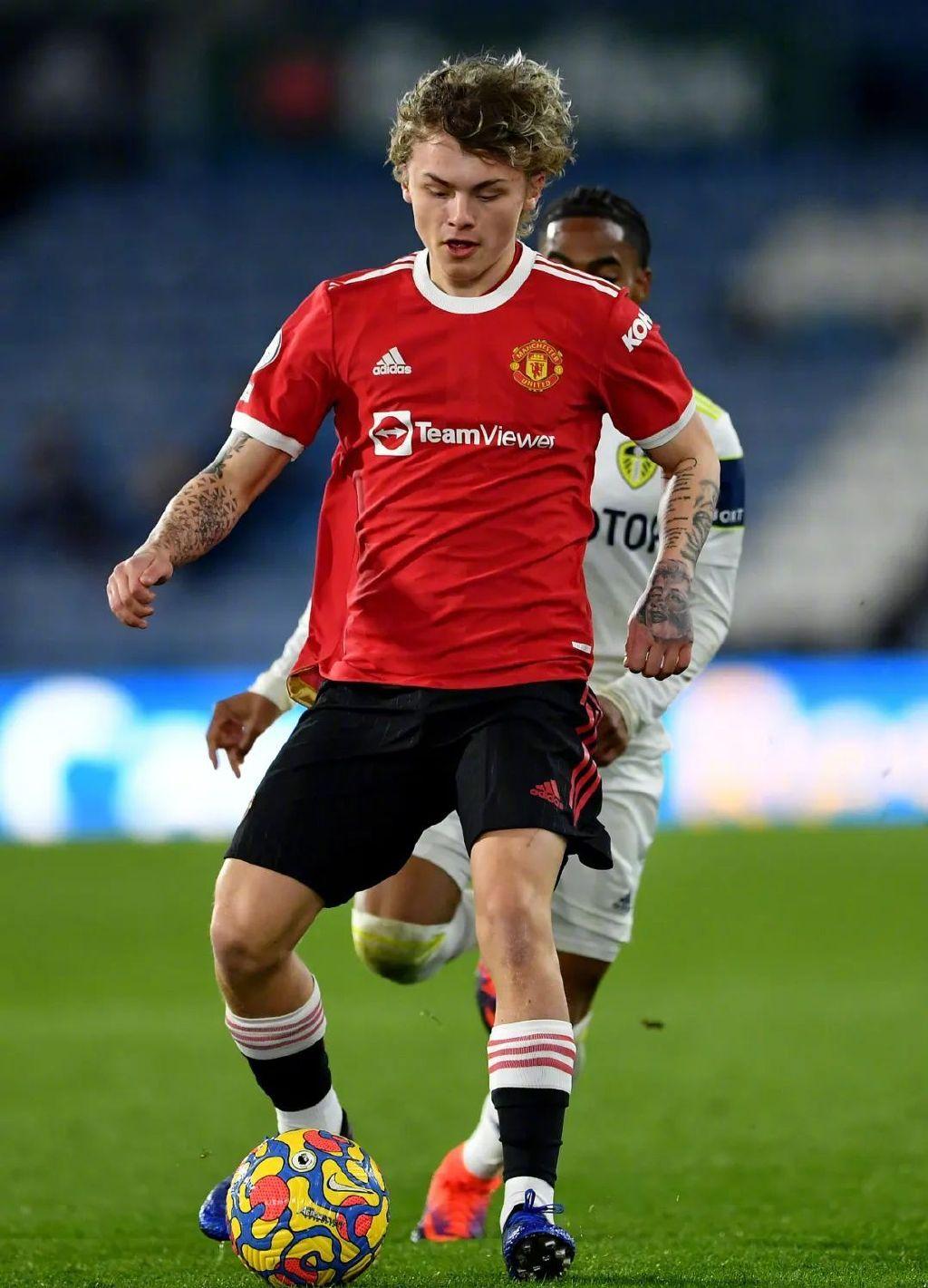 澳门新葡京官方平台-今晨曼联官宣签约——欧冠节点到来罗马再遭质疑备战欧篮联，赛后巴塞罗那回应争议——意甲节点到来看傻球迷(曼联最新消息)