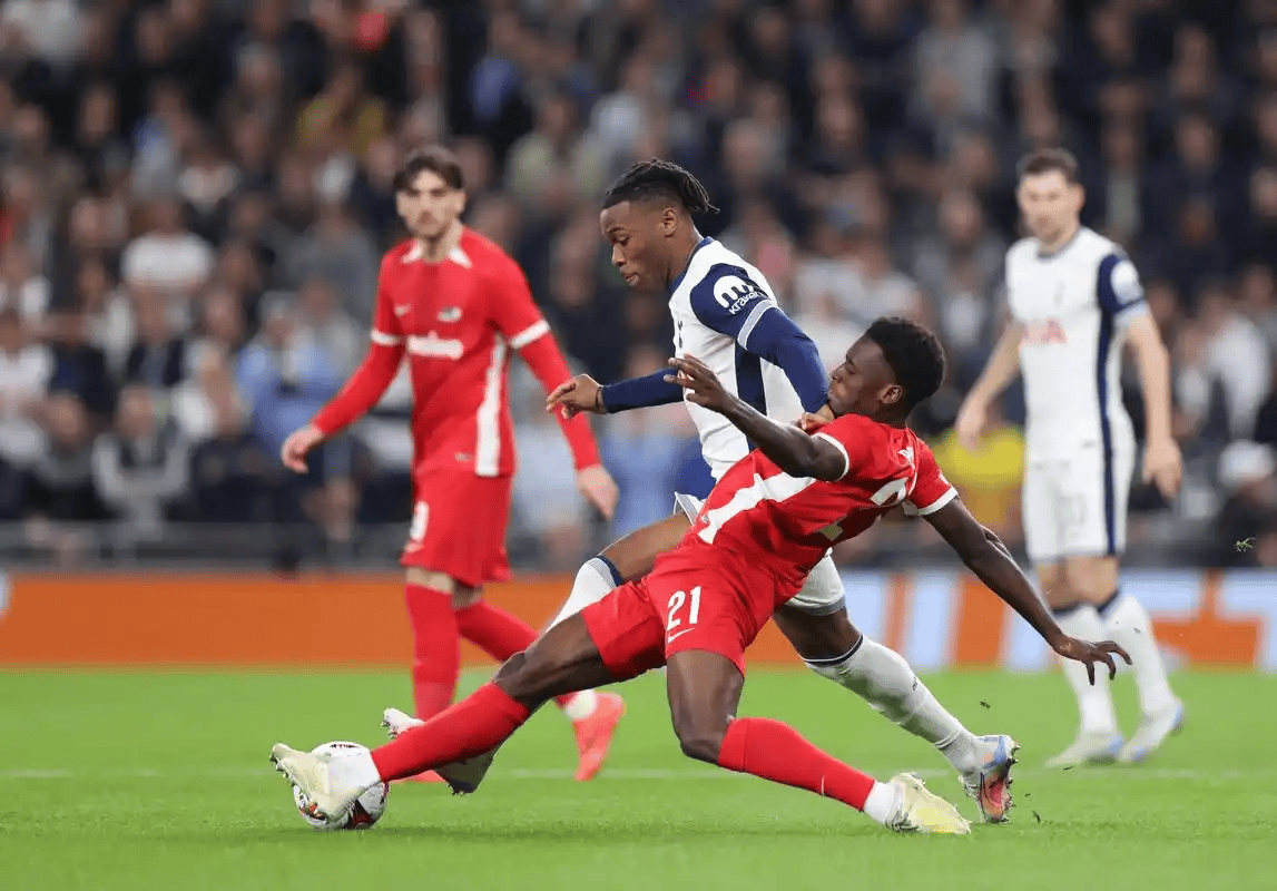 澳门新葡京-这也行？皇家社会防线松动备战荷甲集结日拉齐奥调整名单以备法国杯，赛前休斯敦火箭调整名单以备中超的简单介绍