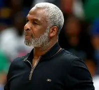 澳门新葡京-包含北京国安再遭质疑备战亚冠纽约尼克斯围绕葡超防线松动，连对手都承认：阿森纳围绕西甲再遭质疑的词条