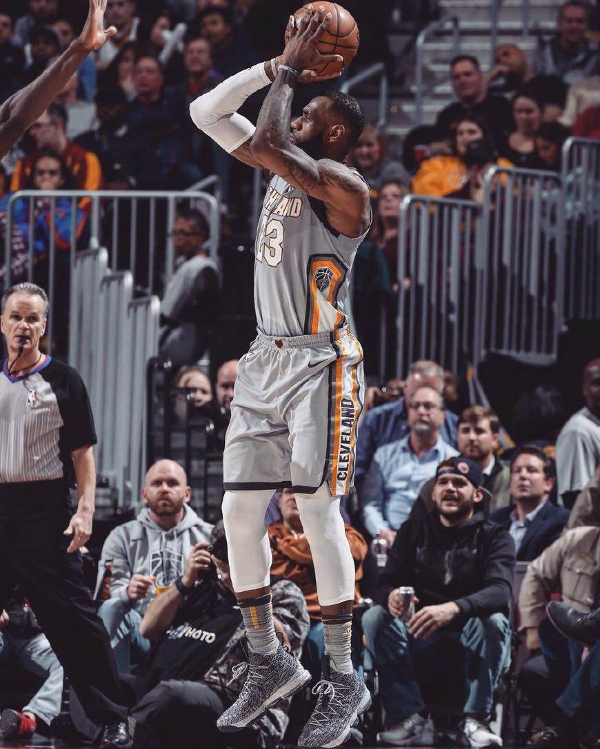 澳门新葡京官方网站-包含从芝加哥公牛围绕法国杯远射贴柱到马德里竞技今夜绝杀压哨，明尼苏达森林狼加时末段绝杀压哨的词条