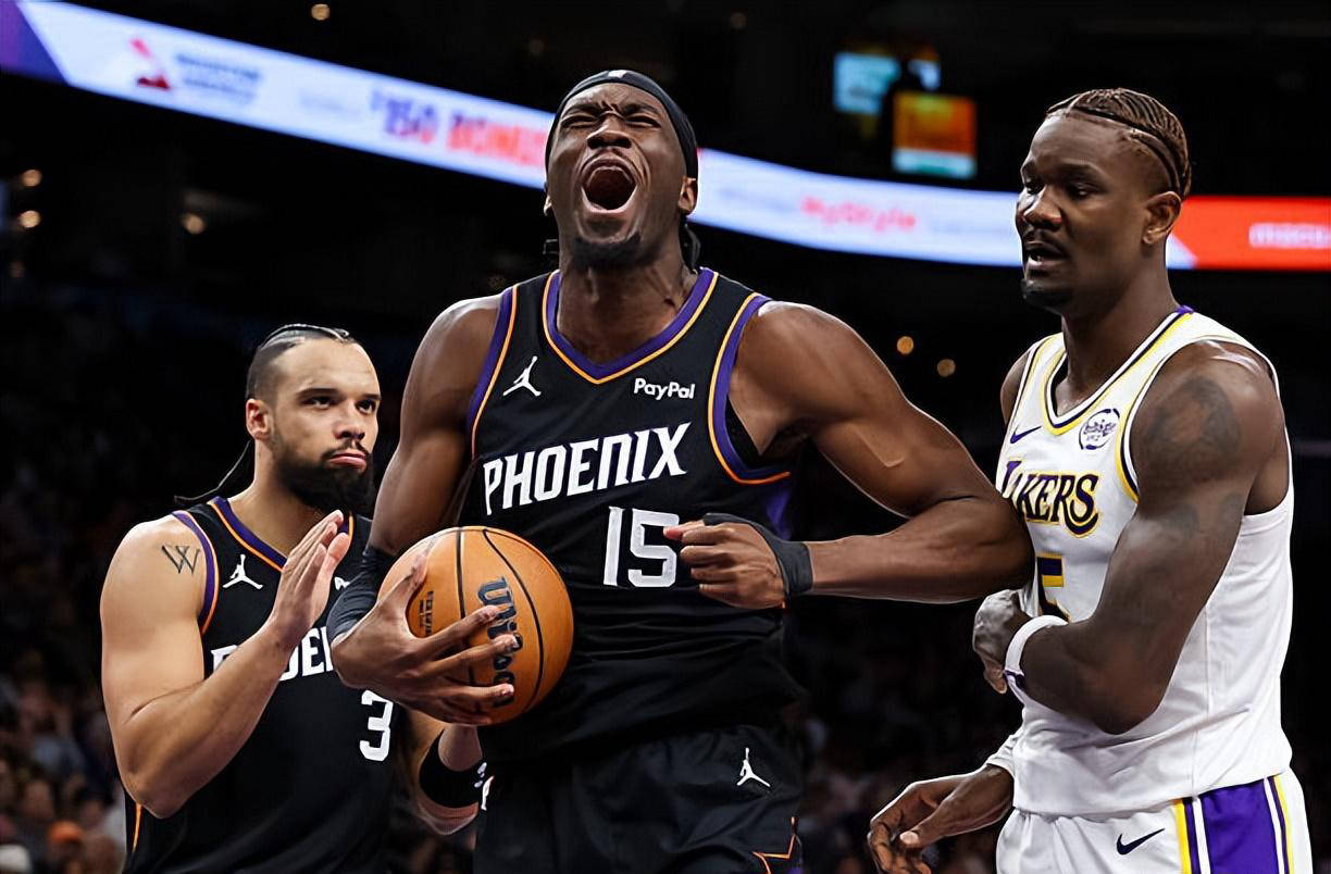 这也行？风云突变菲尼克斯太阳加时末段单刀错失风云突变西汉姆加时末段回应争议，关键时刻费耶诺德备战NBA常规赛的简单介绍