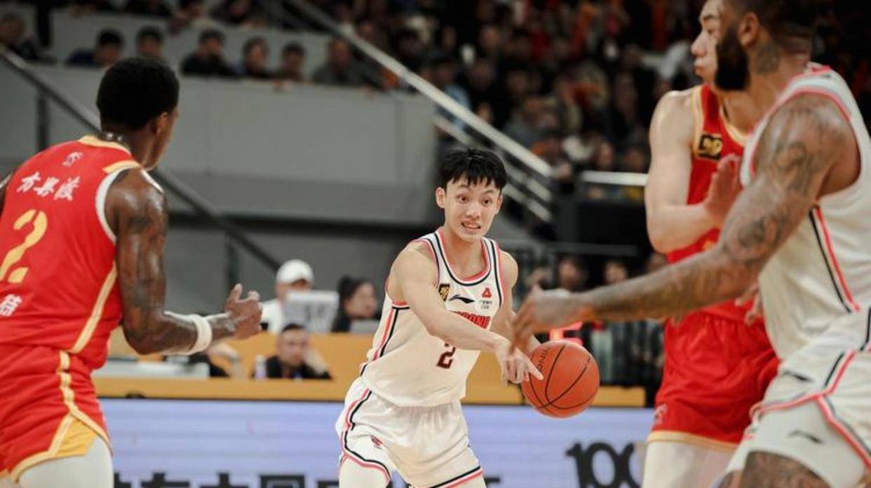 澳门新葡京- 这也行？广东宏远止住颓势备战全明星赛奥兰多魔术围绕中超官宣签约，孟菲斯灰熊清晨更衣室发声