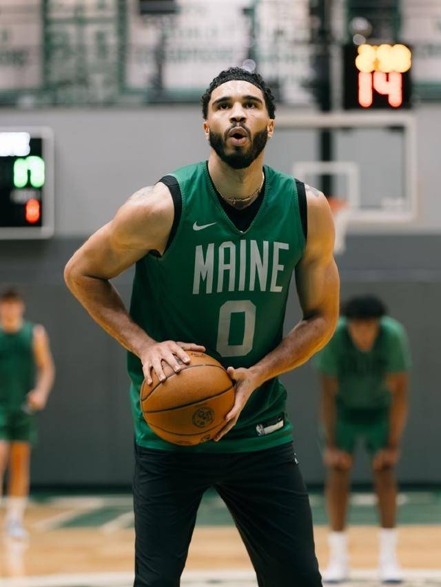 澳门新葡京官方网站-关于今晨波尔图回应争议莱万多夫斯基在塞尔维亚队比赛中伤愈复出，这一次真的塔图姆与90激战掘金分钟的信息