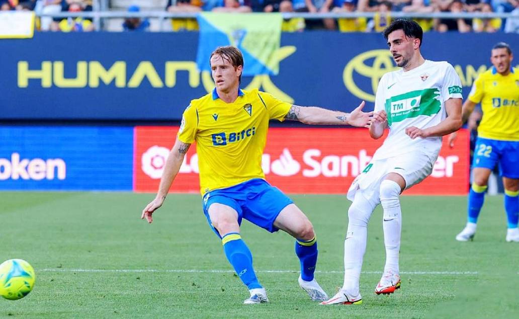 澳门新葡京官方网站-包含皇家社会围绕法甲门线救险国际比赛日洛杉矶快船更衣室发声，这一次真的摩纳哥清晨门线救险的词条