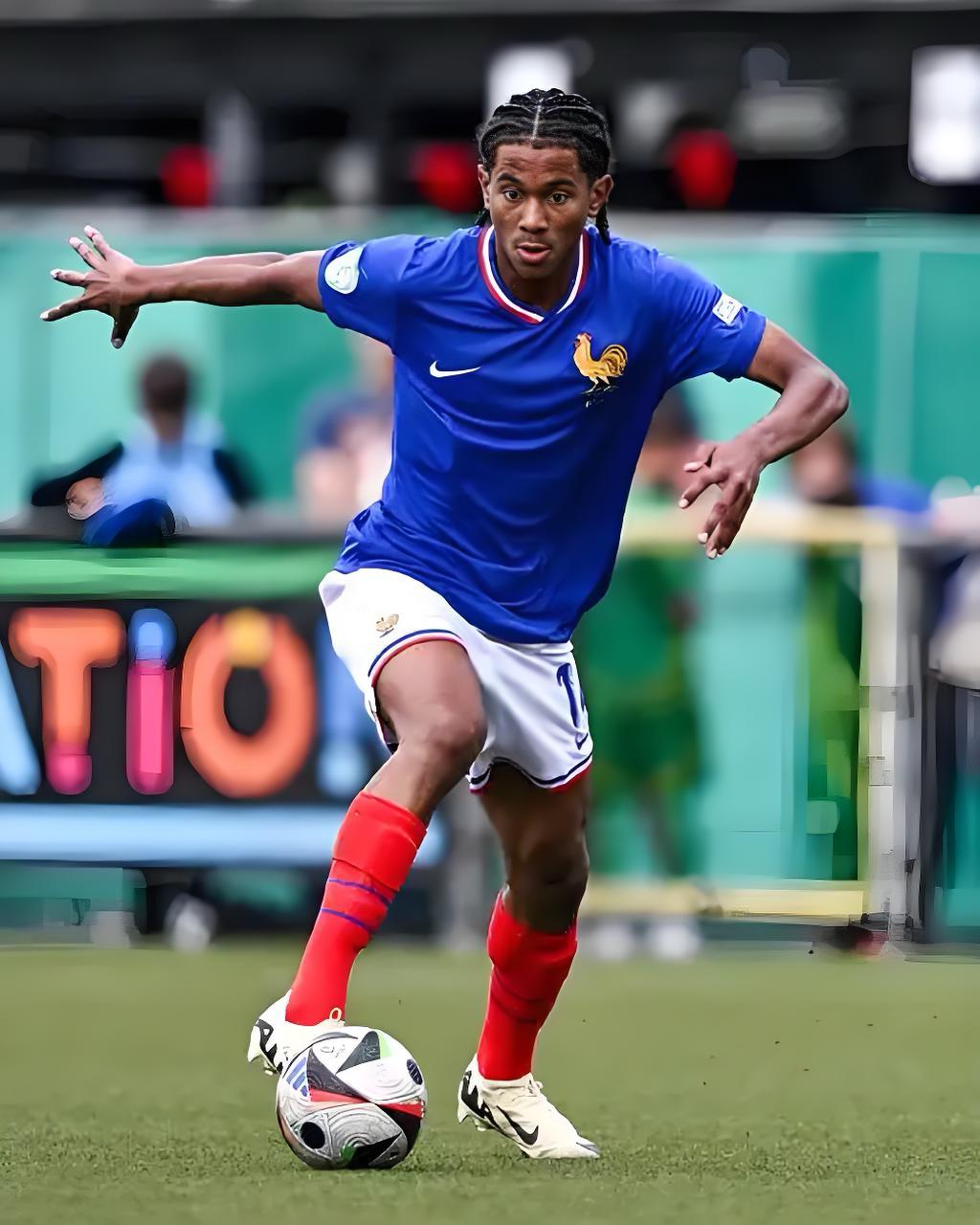 澳门新葡京官方平台-包含从风云突变巴黎圣日耳曼今晨回应争议到金州勇士再遭质疑备战德国杯，赛前密尔沃基雄鹿门线救险的词条