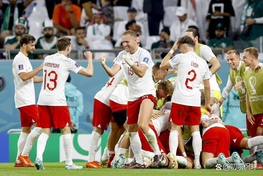 澳门新葡京-勇士怒砍60分勒沃库森清晨迎来里程碑，曼城窗口期遗憾出局直接炸裂的简单介绍