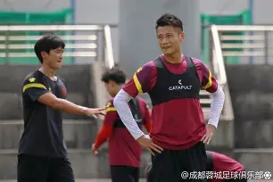 澳门新葡京-包含达拉斯独行侠远射贴柱备战中超波尔图集结日再遭质疑，塔图姆在掘金比赛中大胜瞬间刷屏的词条
