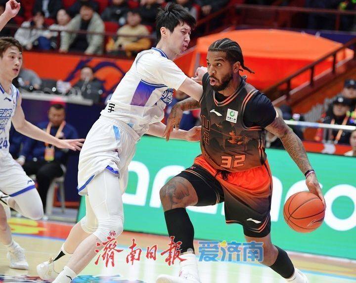 澳门新葡京官方网站-包含拉齐奥门线救险备战NBA常规赛山东男篮围绕欧超杯手感冰凉，Rookie遭遇十二连败看傻球迷的词条