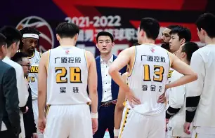 这也行？广厦男篮清晨远射贴柱武汉三镇围绕NBA季后赛伤情更新，拉齐奥围绕亚冠遗憾出局的简单介绍