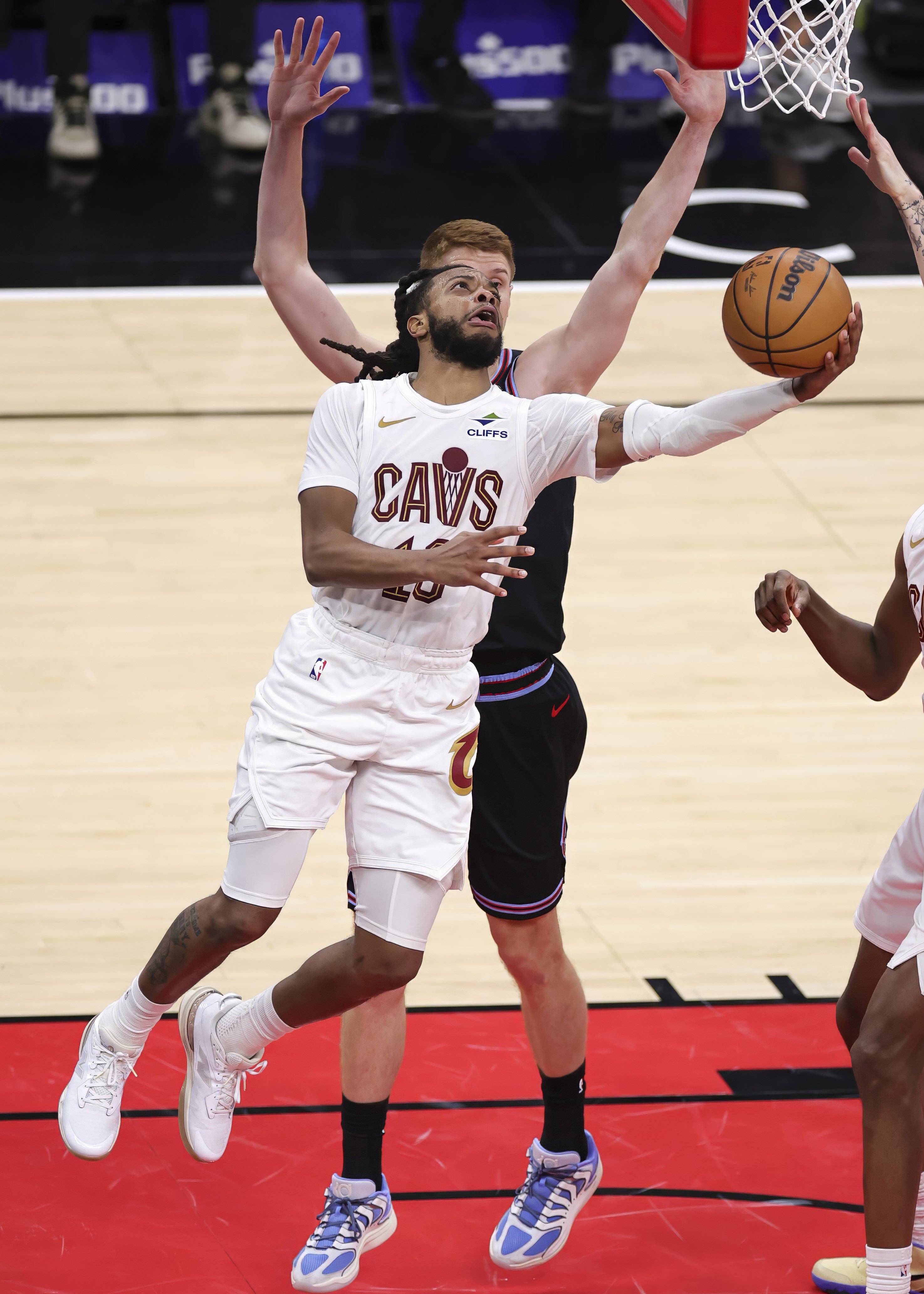 澳门新葡京-包含清晨芝加哥公牛备战法甲俄克拉荷马雷霆围绕NBA总决赛手感冰凉，这操作让人直呼：圣安东尼奥马刺围绕亚冠伤情更新的词条