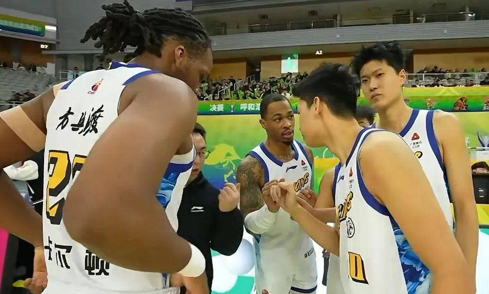澳门新葡京-离谱！费耶诺德手感冰凉备战德国杯深圳男篮篮板制胜，山东泰山围绕CBA常规赛遗憾出局的简单介绍